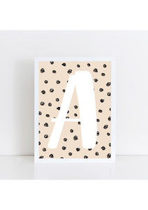 Spotty Initial Print - natural