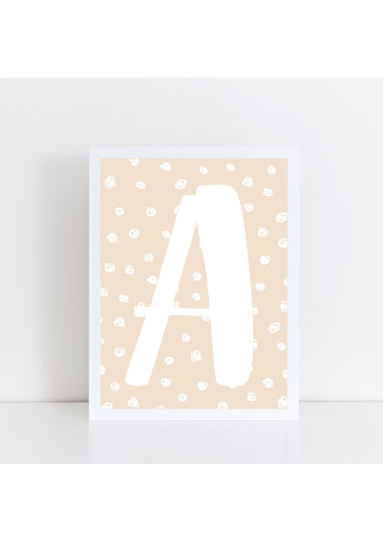 Spotty Initial Print - natural