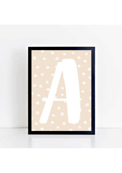 Spotty Initial Print - natural