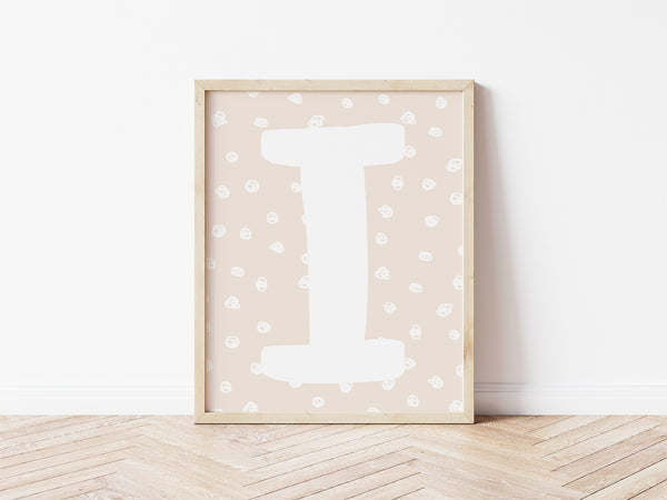 Spotty Initial Print - natural